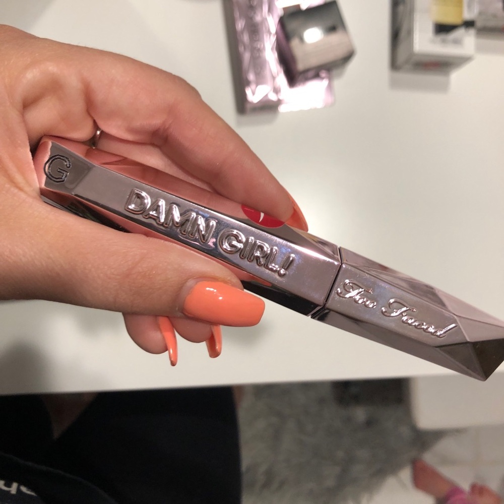 Brand new damn girl full size mascara too face